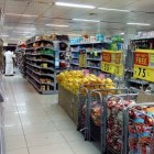 Bijbaan in de supermarkt: werken als caissière/vakkenvuller