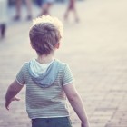 Hoe maak je een kind gelukkig zonder het teveel te verwennen