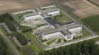 Gevangenis te Almere / Bron: Aerovista/Shutterstock.com